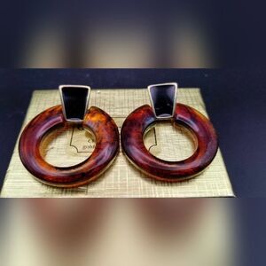 Trifari rare color melt earrings E0170